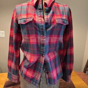 Patagonia Women's Flannel Button Down Top - Size 10
